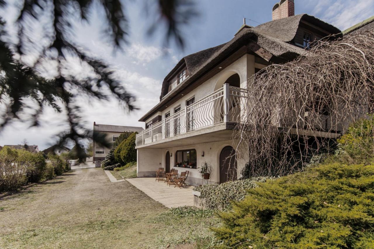 Ferienhaus Schilfvilla Мербише-ам-Зее Экстерьер фото
