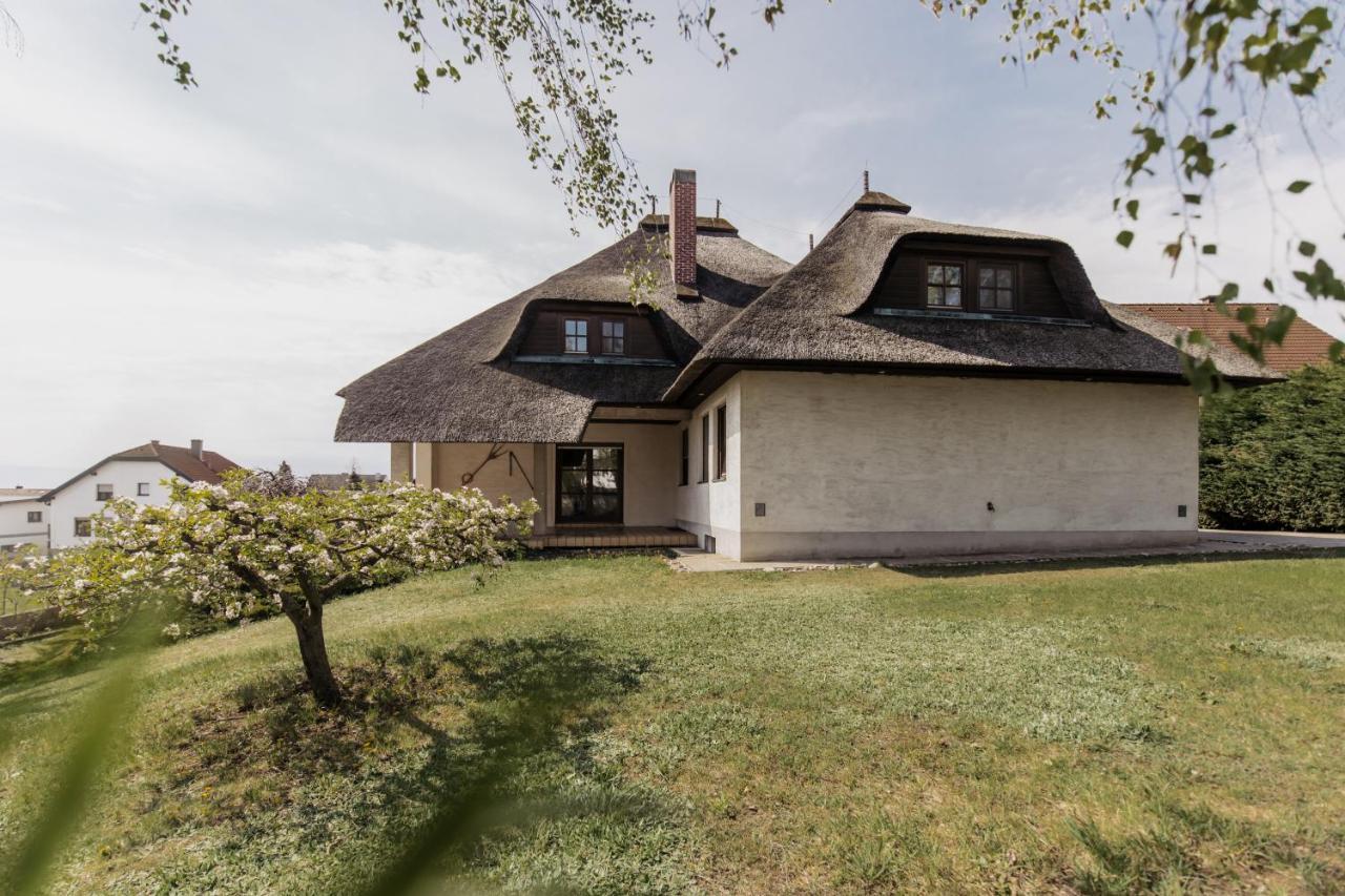 Ferienhaus Schilfvilla Мербише-ам-Зее Экстерьер фото